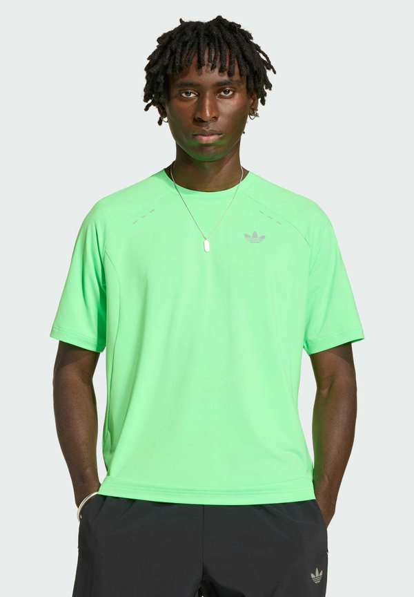 adidas Originals Basic T-shirt - screaming green