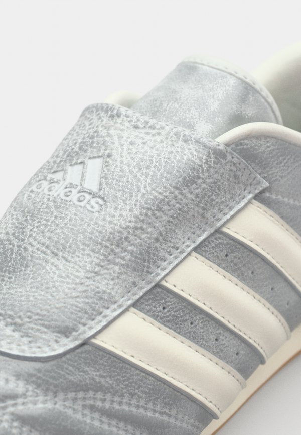 adidas Originals TAEKWONDO W