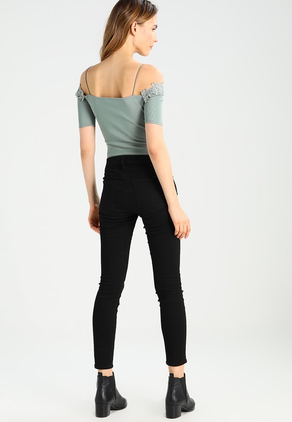 Topshop FLORAL APLIQ