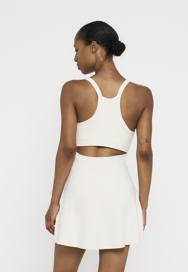 Under Armour MERIDIAN