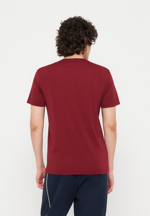 EA7 Emporio Armani