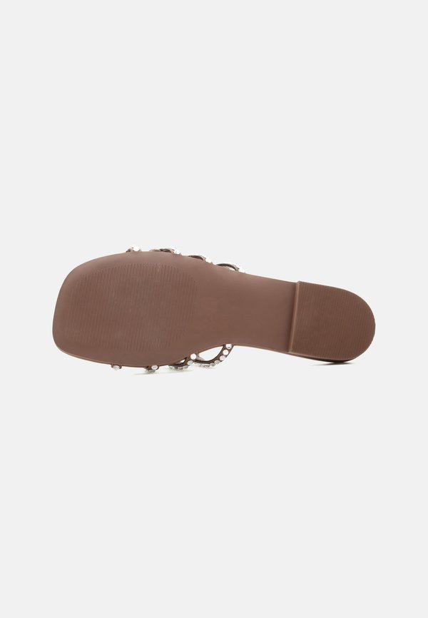 Steve Madden LOTUS