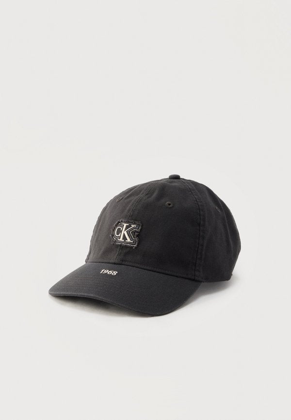 Calvin Klein Cap - black