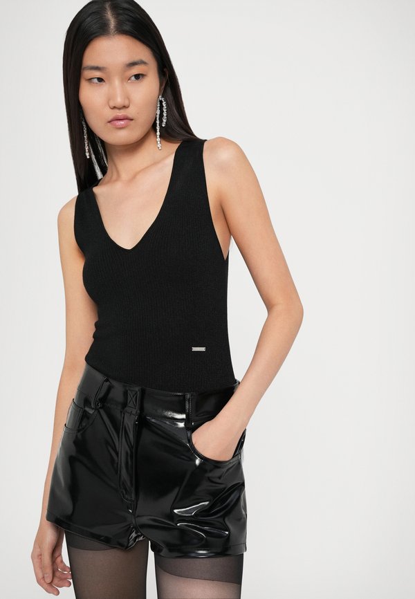 Dsquared2