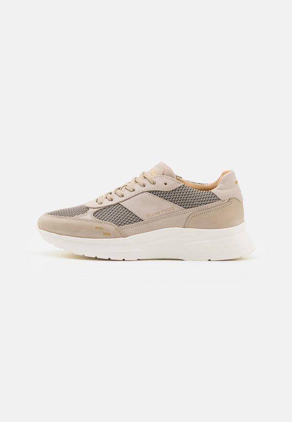 Filling Pieces JET RUNNER
