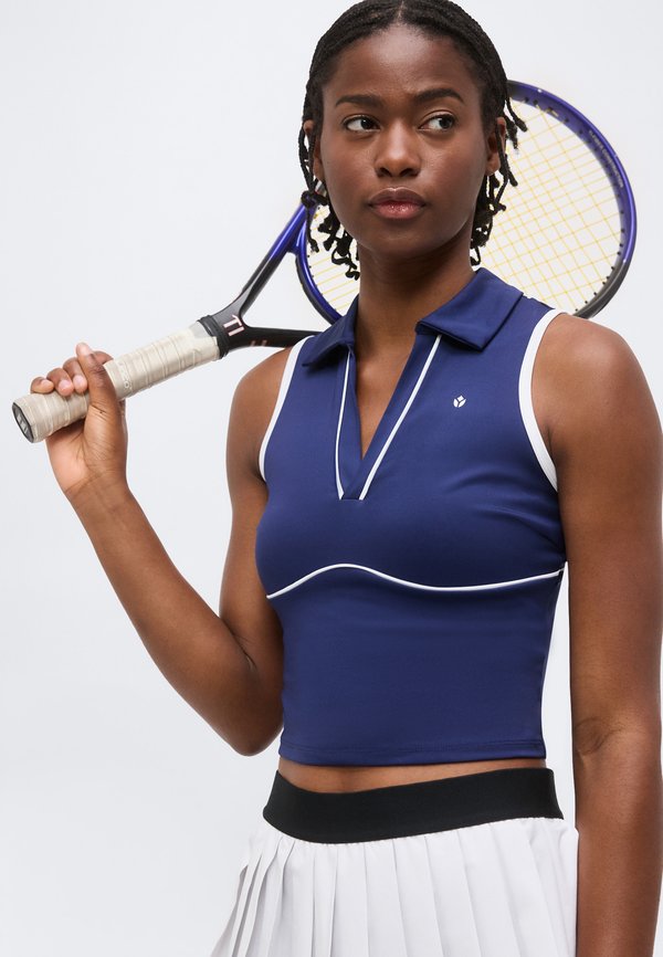 Even&Odd active by Zalando ESSENTIAL TENNIS V-NECK POLO TOP