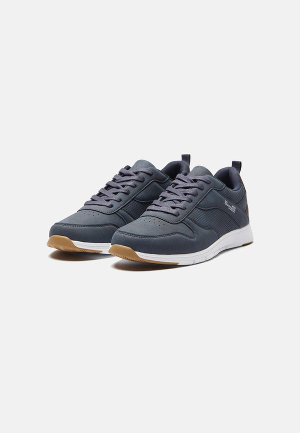 Pier One by Zalando