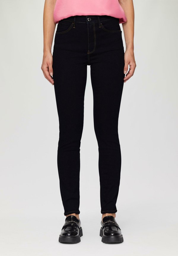 s.Oliver BLACK LABEL HIGH RISE