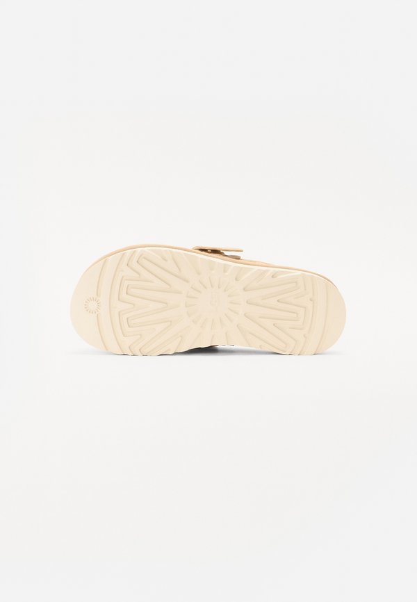 UGG REGENERATE UNISEX