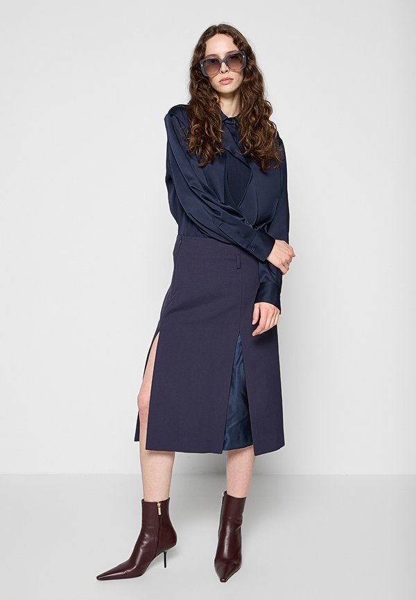 Victoria Beckham LOOSE FIT