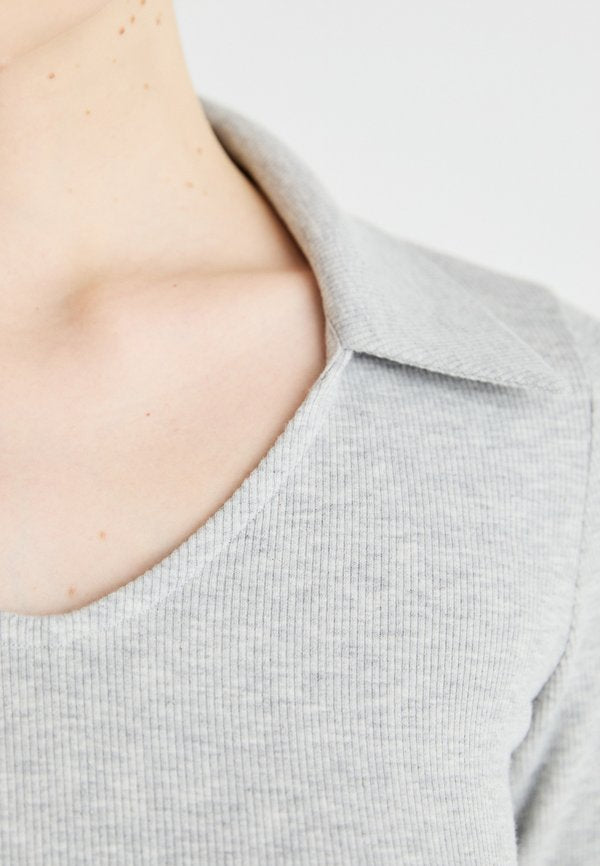 Pieces PCNIKITA VNECK