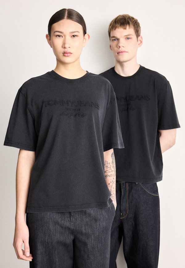Tommy Jeans 90S CLASSIC TONAL LOGO T-SHIRT