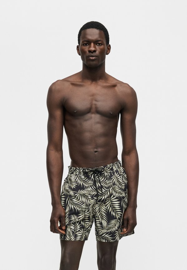 Pier One by Zalando