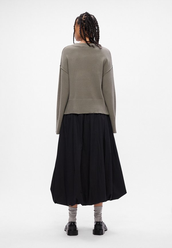 Gina Tricot SWEATER