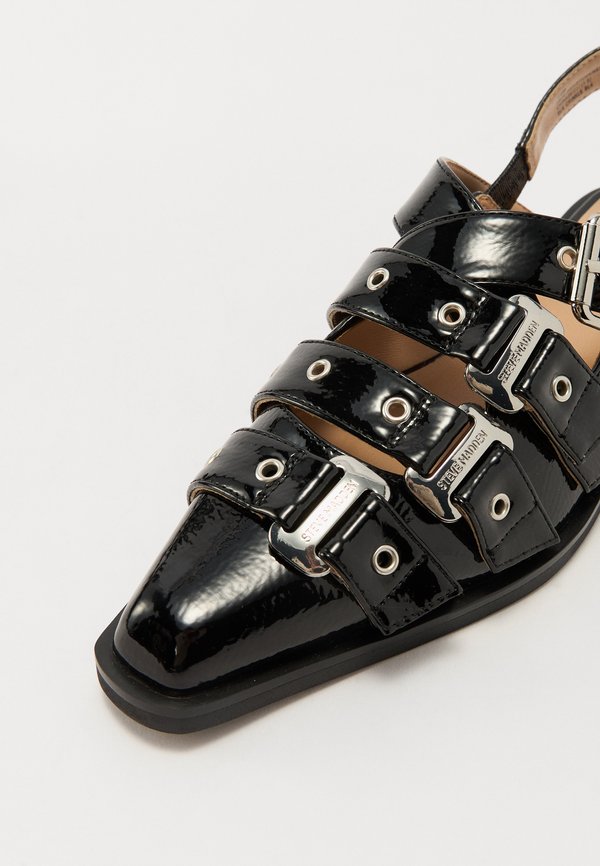 Steve Madden GARI