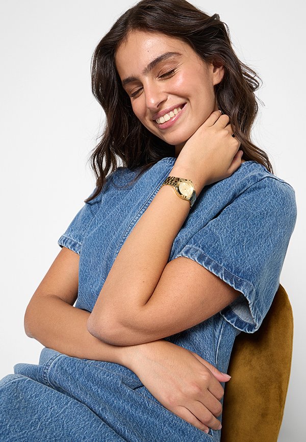 DKNY