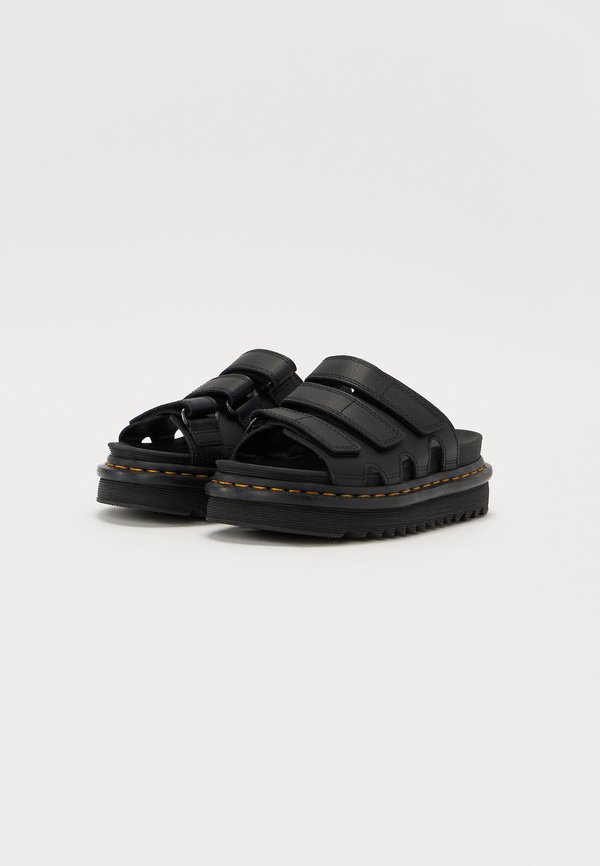 Dr. Martens RAINE