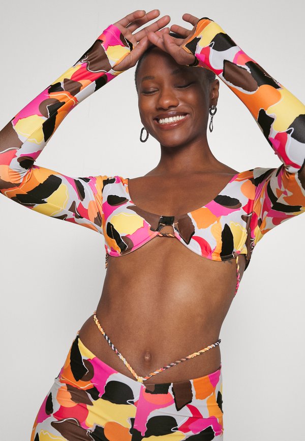 We Are We Wear GIA UNDERWIRE LONG SLEEVE BIKINI TOP