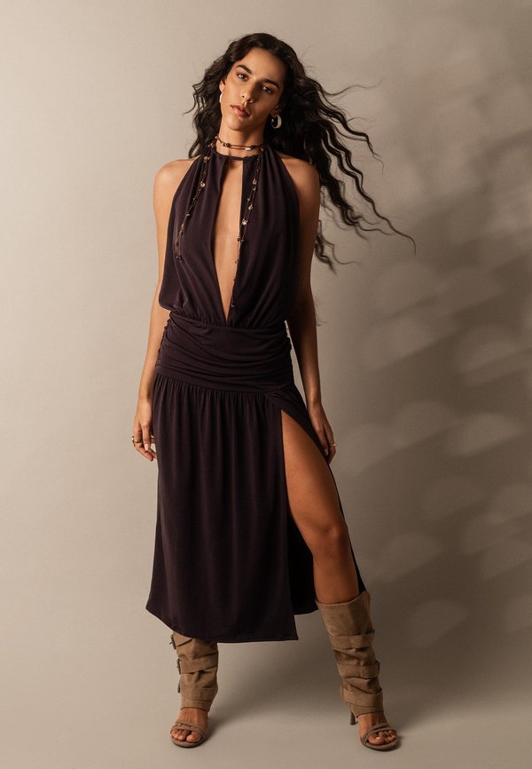 Bershka HALTER MIDI DRESS - Maxi dress - dark brown