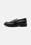 Pier One by Zalando