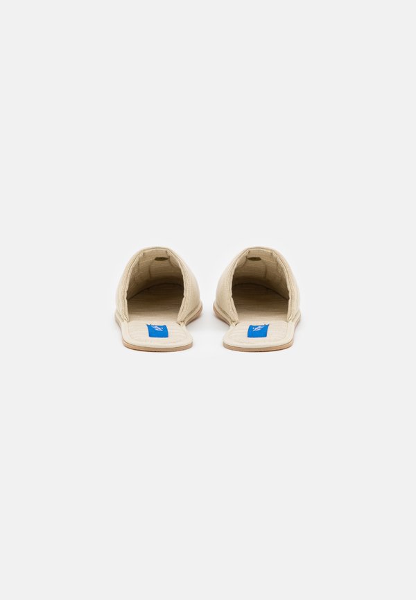 Chatelles SOFT SLIPPER WITH TASSEL