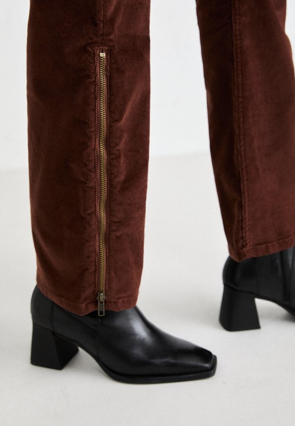 Lee ZIPPED BOOTCUT