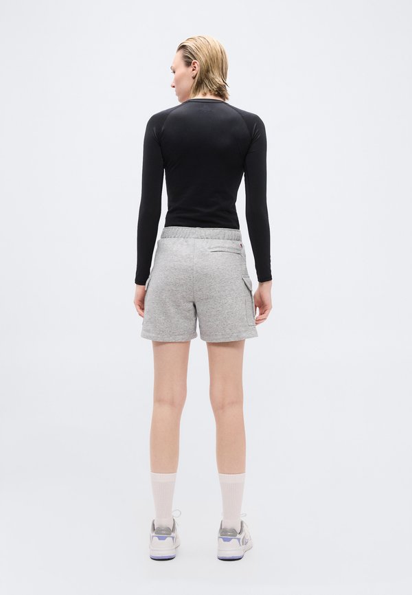 Champion ICONS CARGO BERMUDA