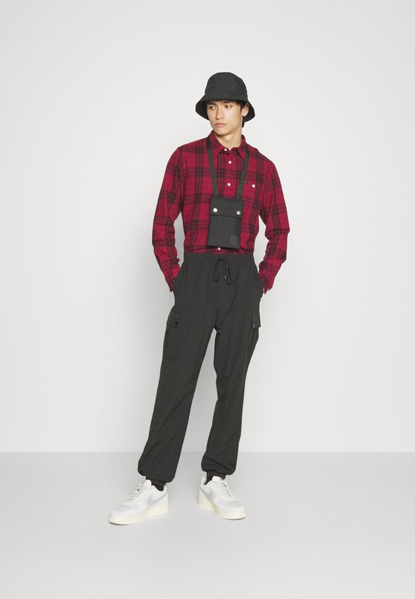 Redefined Rebel PATRICK PANTS