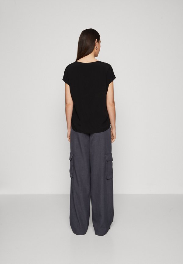 Vero Moda Tall VMRUSK V NECK