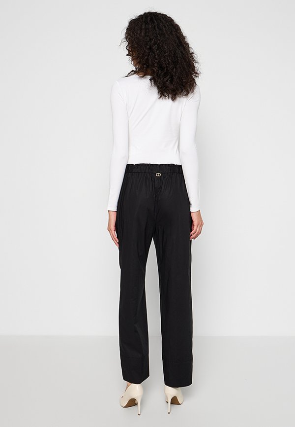 TWINSET