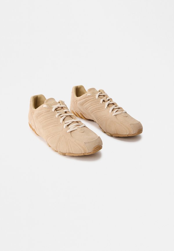 adidas Originals GHOST SPRINT - Trainers - magic beige/wonder white/gum