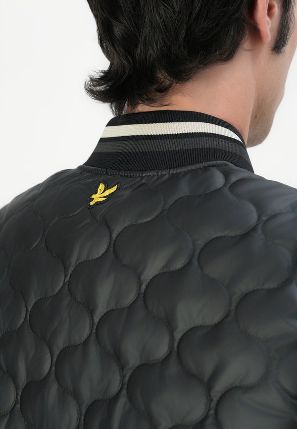 Lyle & Scott