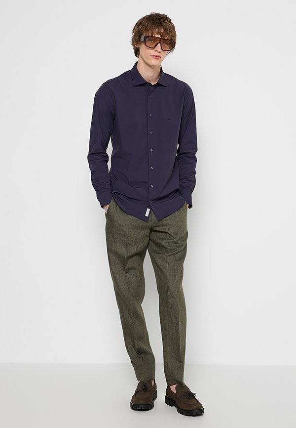 Michael Kors SLIM FIT