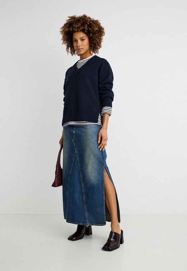 Gina Tricot V NECK SWEATER