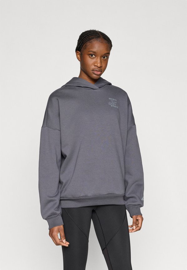 adidas Sportswear 3 STRIPES STUDIO