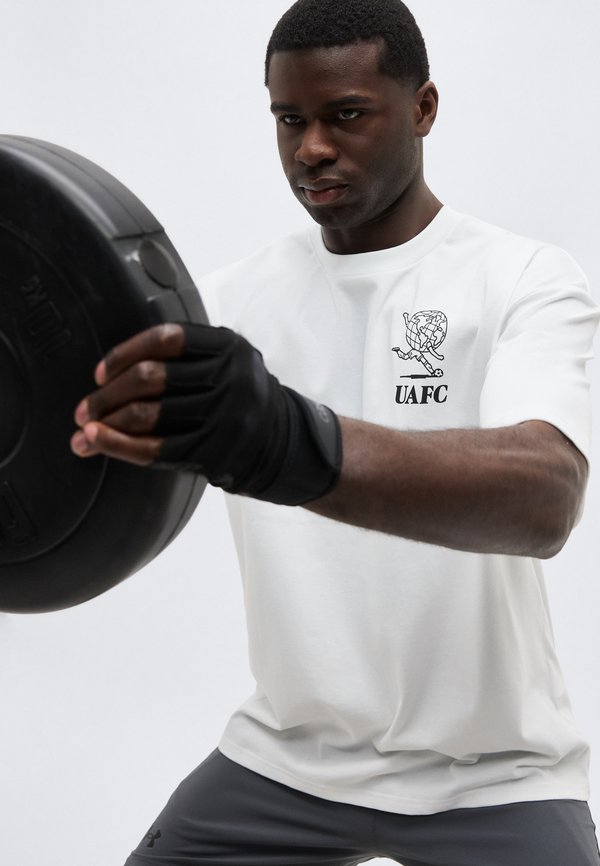 Under Armour EARTH