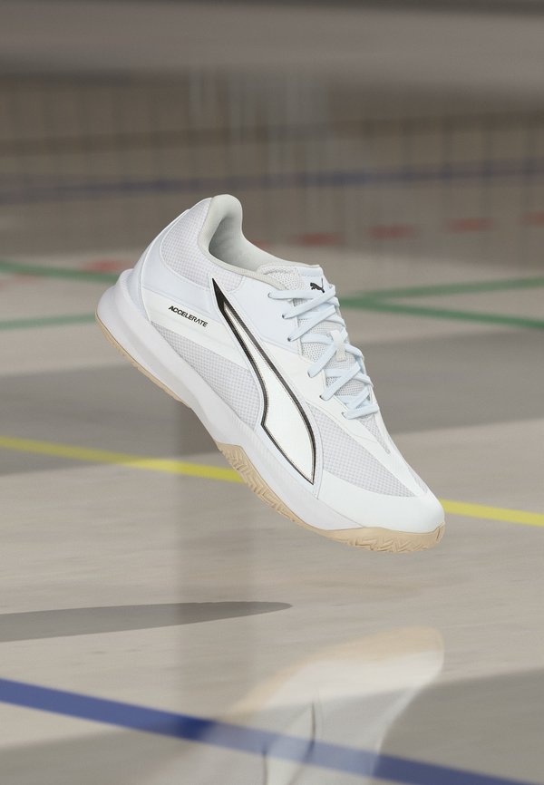 Puma ACCELERATE PRO 5 UNISEX - Training shoe - white/black/sedate gray