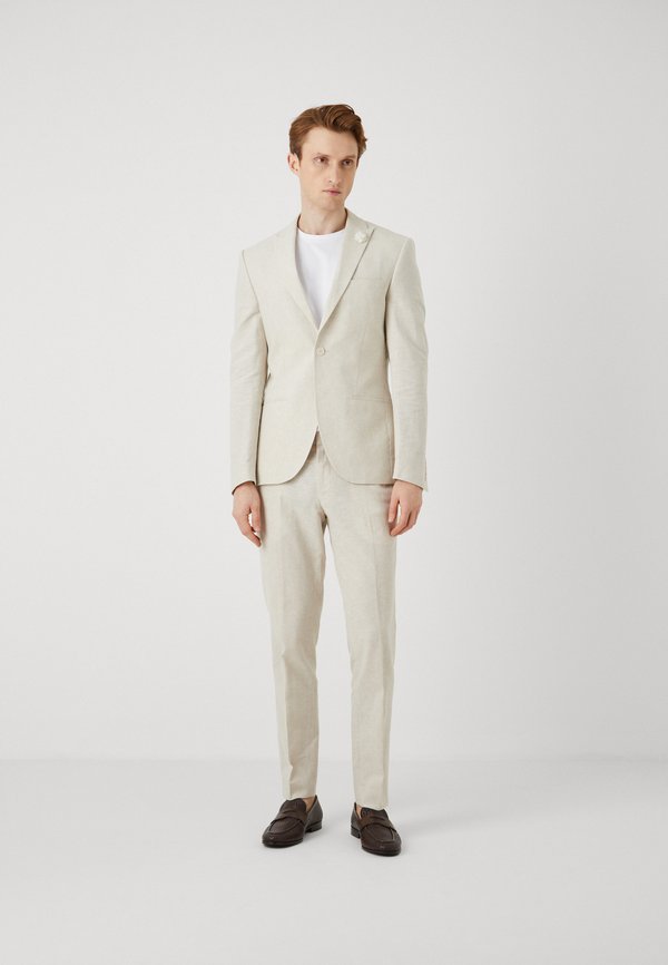 Isaac Dewhirst WEDDING SET