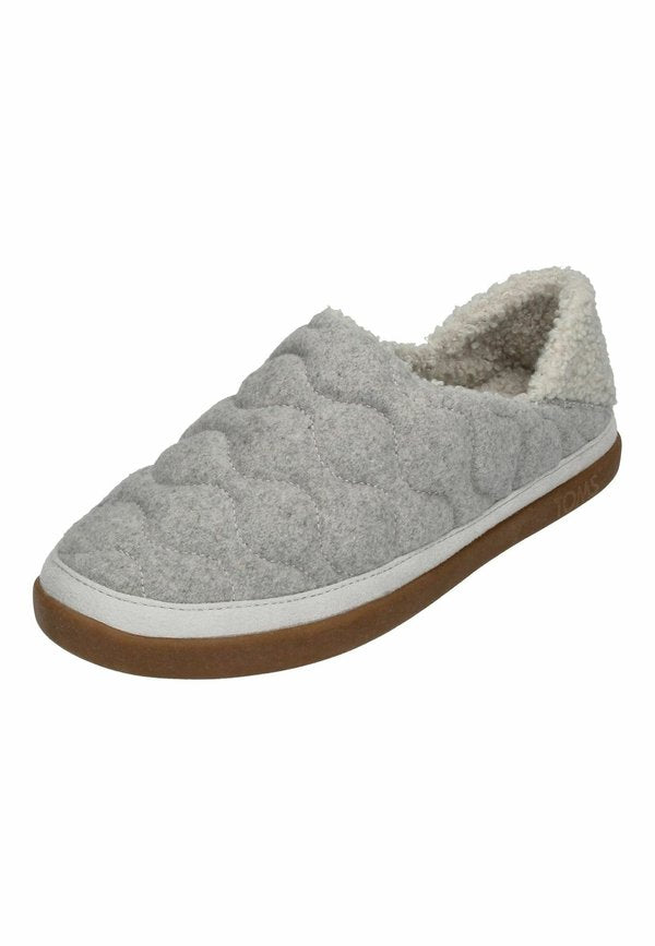 TOMS EZRA