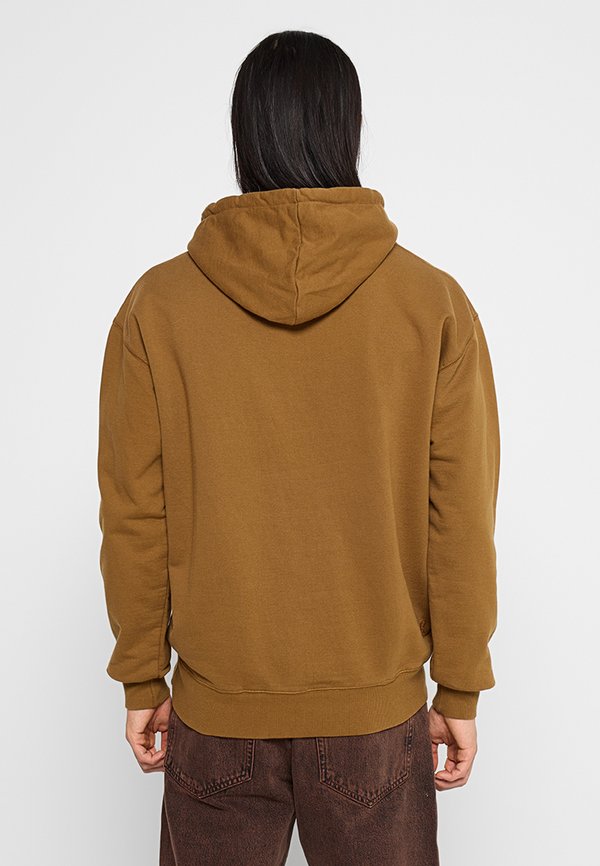 REVOLUTION LOOSE FIT