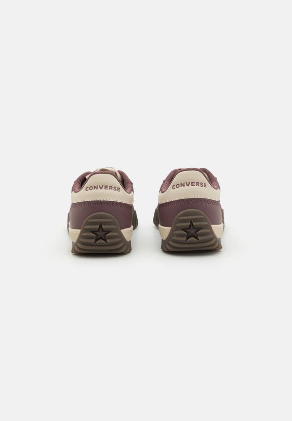 Converse RUN STAR TRAINER