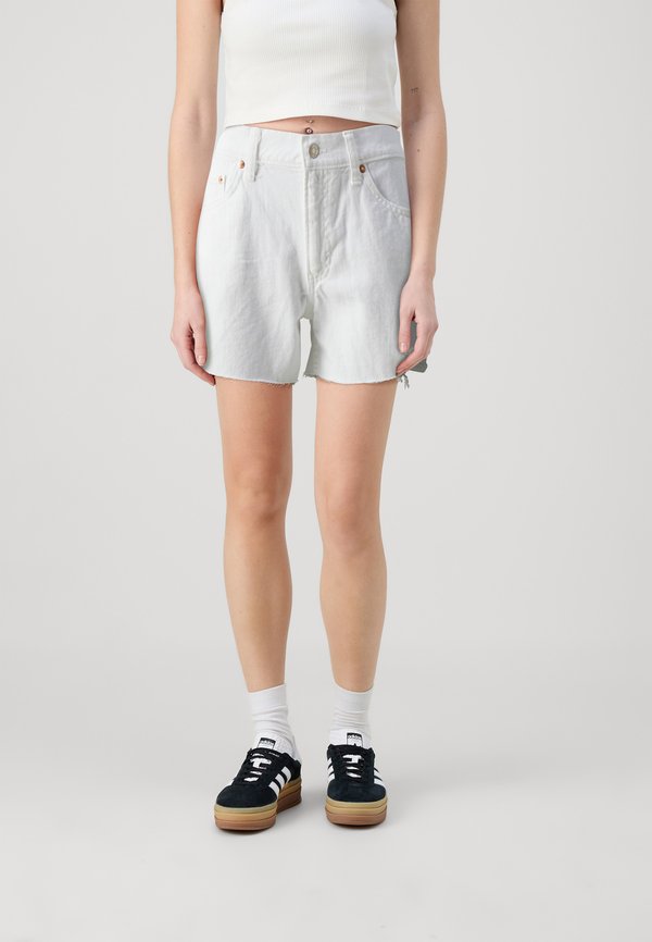 GAP LOW RISE STRIDE OPTIC WHITE