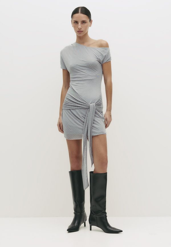 PULL&BEAR SHORT WITH DIAMANTE AND TIE DETAIL