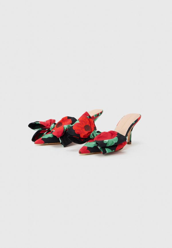 Loeffler Randall MARGOT