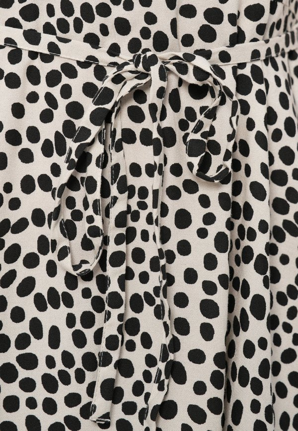 VILA VIGRACE V-NECK S/S SHORT DRESS - NOOS