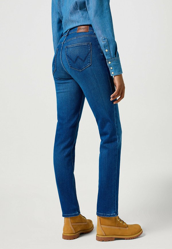 Wrangler STRAIGHT