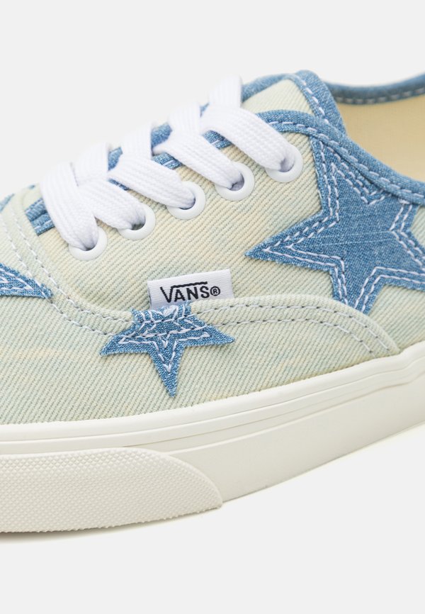 Vans AUTHENTIC