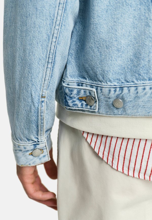 GANT