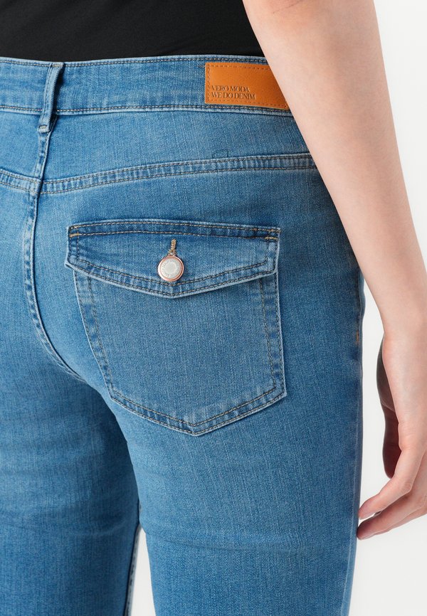 Vero Moda Flared fit VMFLASH Mid rise