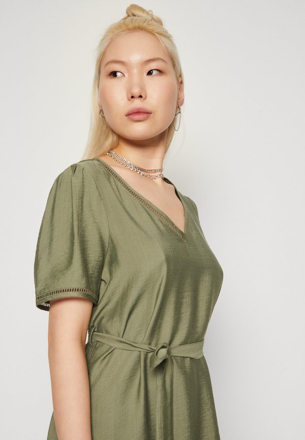 ONLY ONLCELINE PAULA V NECK DRESS LIFE